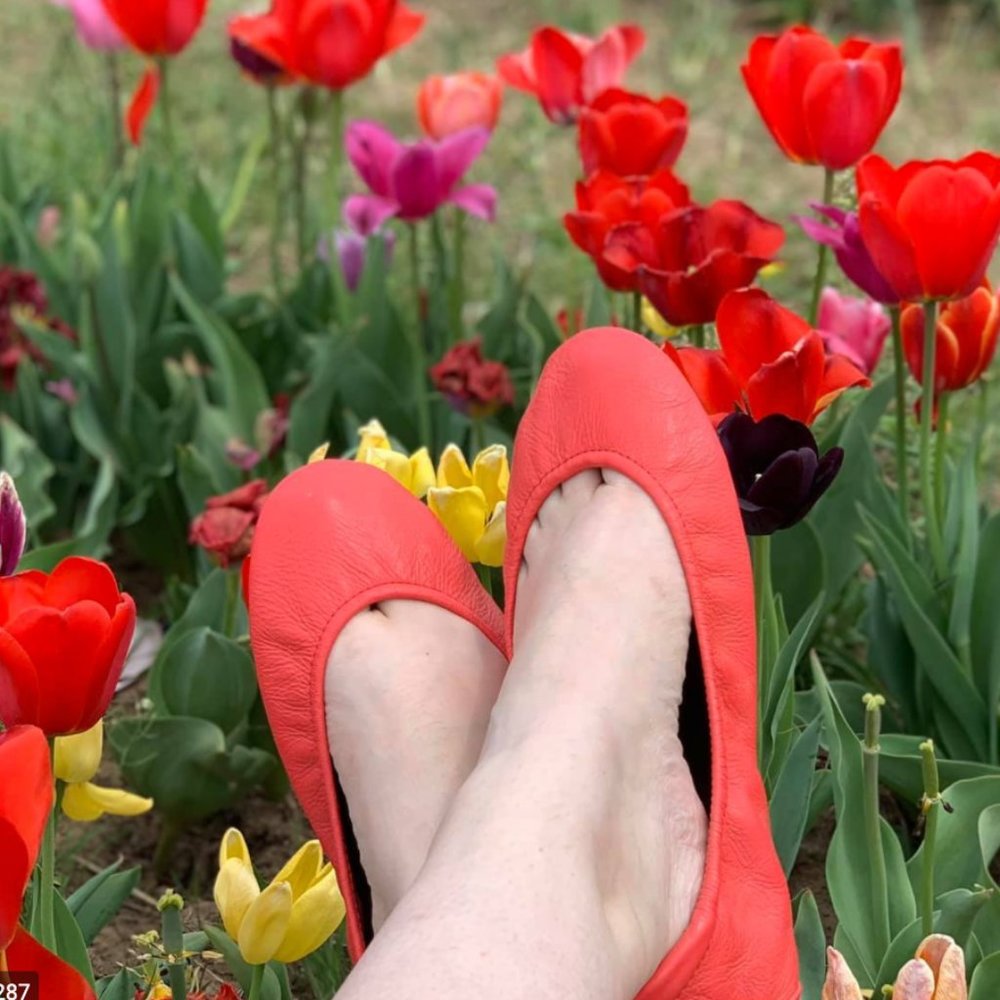 Poppy Tieks flats size 6